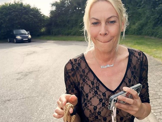 Miley-Weasel Porno Video: s*xgeile NymphoBlondine lässt sich den ars** vollpumpen!!